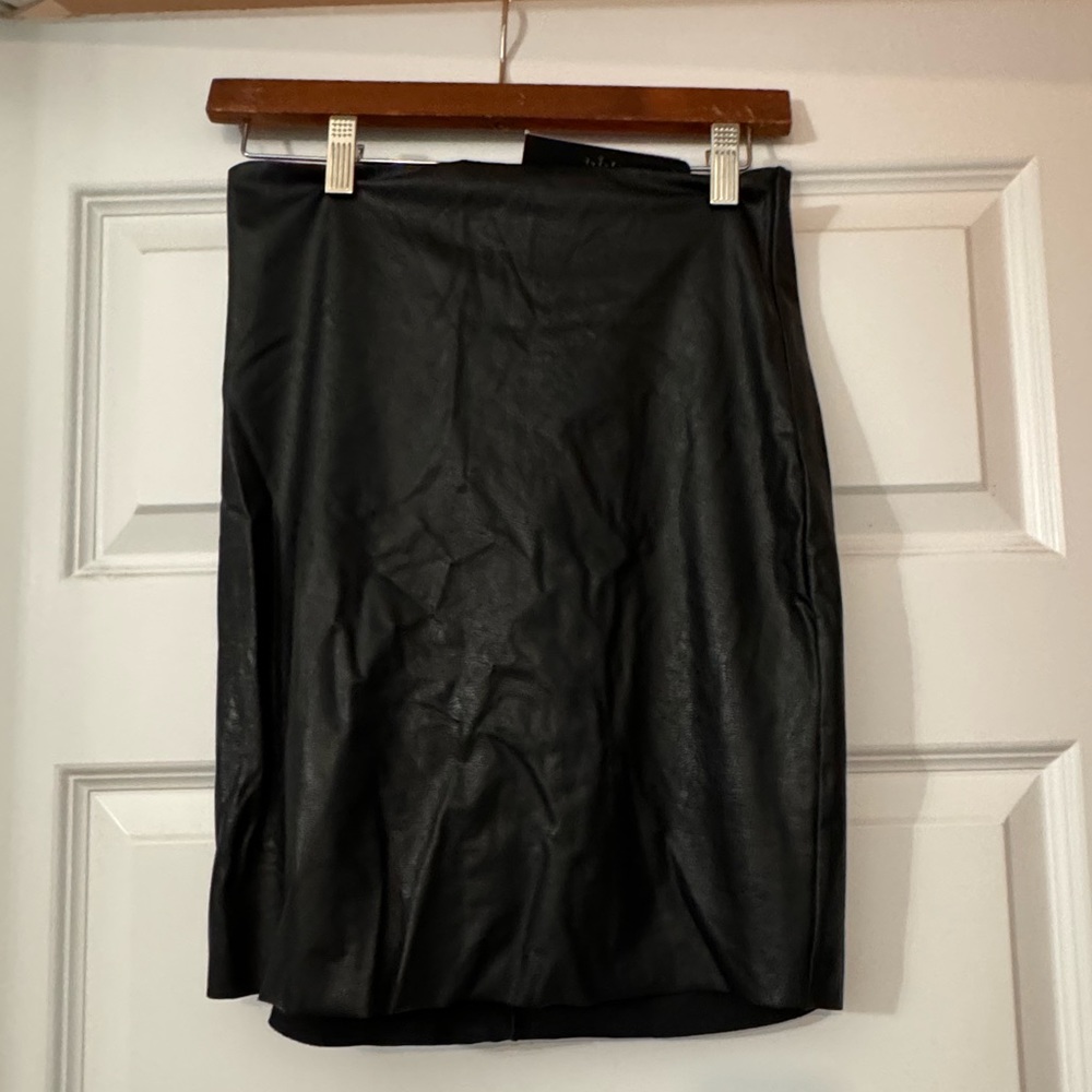 Faux leather skort